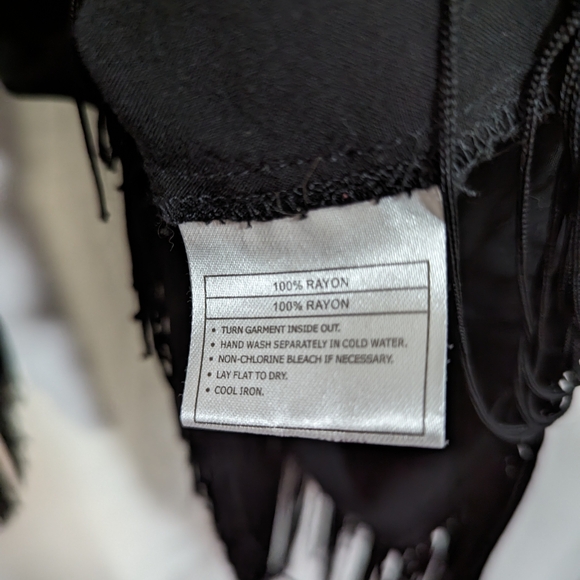 Ariat floral and fringe dressy blouse size XXL - Picture 5 of 6